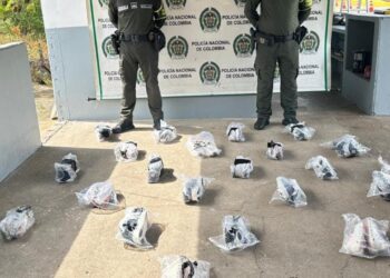 Incautan cargamento de calzado de contrabando en vías de La Guajira