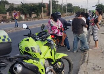 Accidente de tránsito en la salida Riohacha–Maicao deja dos menores heridos; conductor huyó del lugar