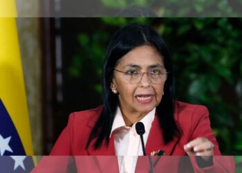 Delcy Rodríguez asume como presidenta encargada de Venezuela tras captura de Nicolás Maduro