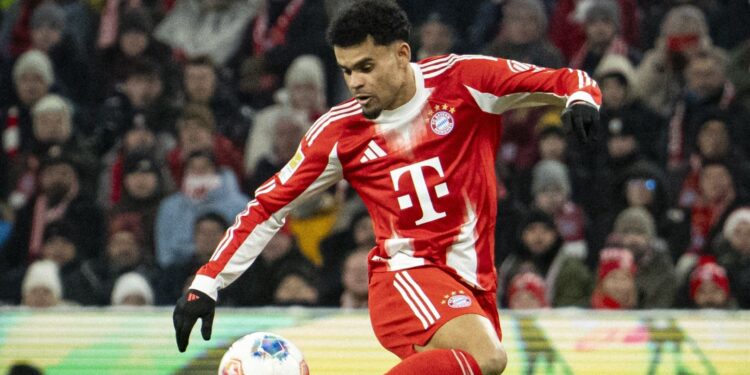 Exhibición de Luis Díaz en el 8-1 del Bayern: gol, dos asistencias y figura del partido