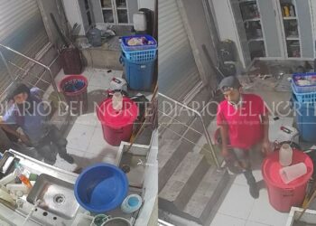 Sujeto hurta alimentos y utensilios de cocina de un restaurante en Riohacha y queda grabado en video