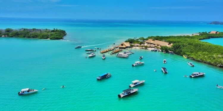 Turista estadounidense muere durante paseo en las Islas del Rosario, cerca de Cartagena