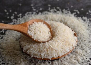 Colombia impone arancel del 30% al arroz importado de Ecuador en respuesta a medidas unilaterales