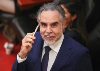 Estados Unidos otorga visa temporal al ministro Armando Benedetti