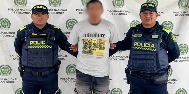 Capturan en Maicao a hombre por presunta falsedad en documento de tránsito durante control policial