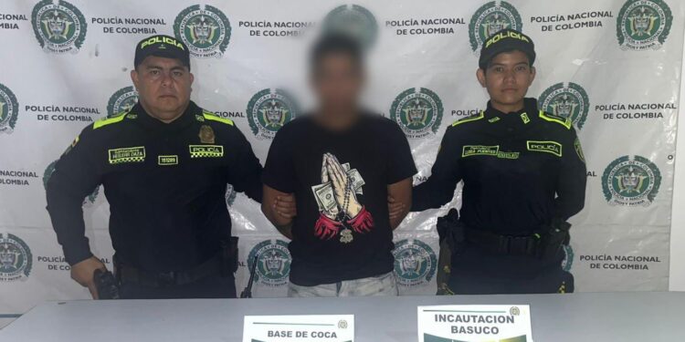 Capturan a presunto expendedor de estupefacientes en el centro de Fonseca tras patrullaje policial