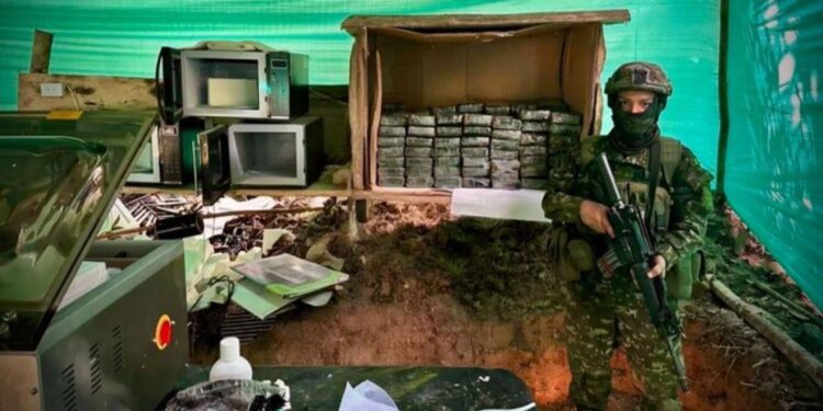 Golpe al Clan del Golfo: destruyen laboratorio de cocaína en Santander valorado en $700 millones