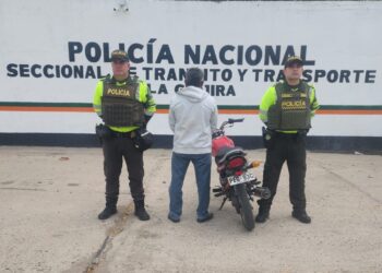 Operativos viales en La Guajira dejan capturas, armas incautadas, recuperación de motocicleta e incautación de licor