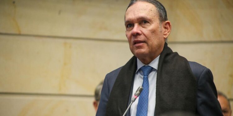 Corte Suprema abre indagación preliminar contra Efraín Cepeda por presuntos nexos con paramilitares