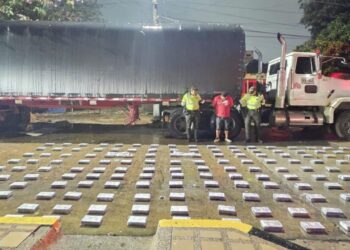 Incautan 200 kilos de cocaína camuflados en vehículo de carga en el corredor portuario de Barranquilla
