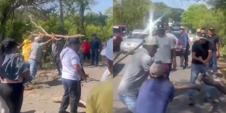 Conductores desmontan bloqueo en la vía de Urumita y desatan confrontación con manifestantes