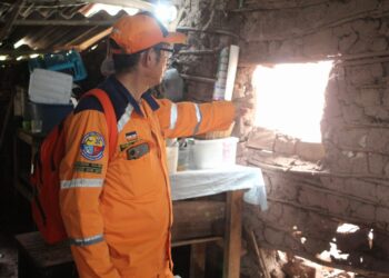 Fuertes lluvias causan afectaciones en barrios de Villanueva; una familia será reubicada