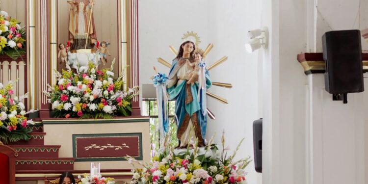 Con fe y esperanza, Villanueva celebró la Santa Misa en honor a la Virgen de la Candelaria
