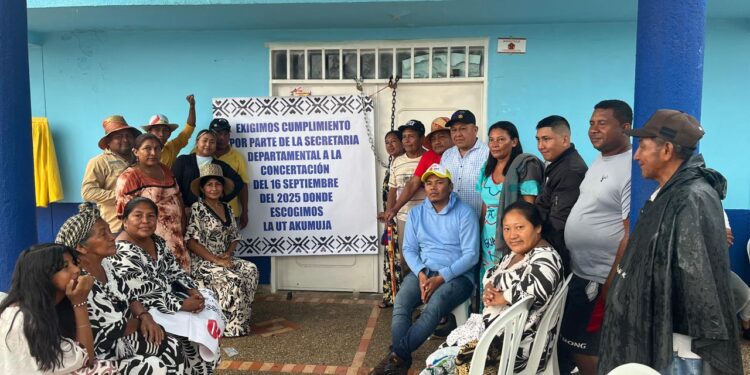 Bloqueo en la vía Hatonuevo–Cuestecitas por reclamos de comunidad indígena sobre el PAE