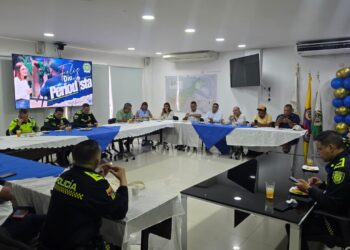 Para fortalecer los lazos de seguridad, la Policía Nacional comparte con los medios de comunicación de La Guajira