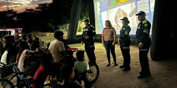 Policía realizó jornada recreativa y pedagógica en San Juan del Cesar para fortalecer la convivencia