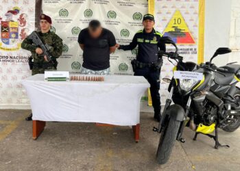 Detienen en Maicao a hombre con 42 cartuchos de fusil 7.62 mm durante allanamiento