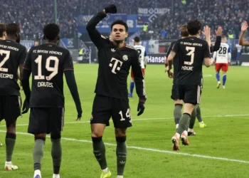 El talento guajiro de Luis Díaz vuelve a destacar: nominado al Jugador del Mes en la Bundesliga