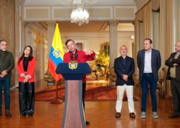 Presidente Gustavo Petro anuncia alocución sobre salario mínimo y propone subirlo a $2.155.000