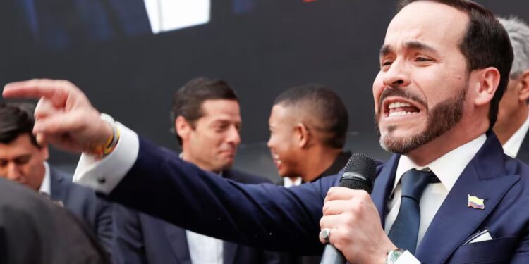 Abelardo De La Espriella denuncia amenazas y asegura que el ELN lo declaró “objetivo militar”