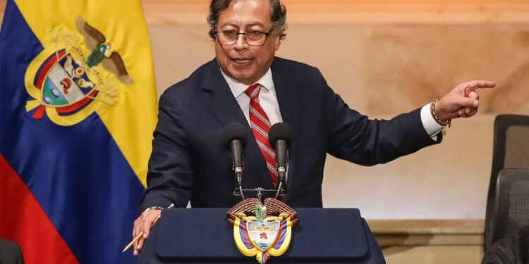 Presidente Gustavo Petro se pronuncia tras suspensión del decreto del salario mínimo