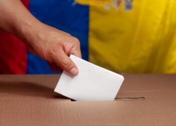 Ofrecen recompensa de hasta $50 millones por denuncias de compra de votos para elecciones de 2026