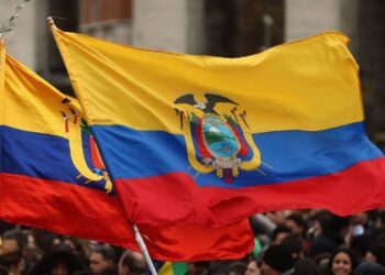 Gobierno de Ecuador eleva al 50% la tasa de seguridad para importaciones colombianas