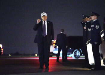 Trump advierte que “gran oleada” de ataques contra Irán aún no ocurre, pero será pronto