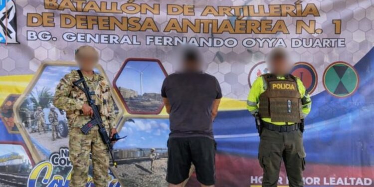 Capturado en Albania por presunto incumplimiento de detención domiciliaria