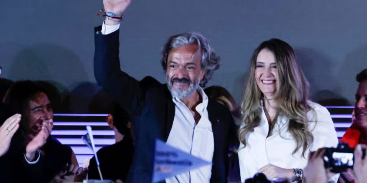 Paloma Valencia confirma a Juan Daniel Oviedo como su fórmula vicepresidencial