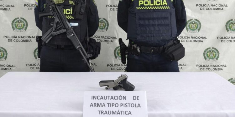 Policía incauta arma traumática sin documentación legal en Maicao