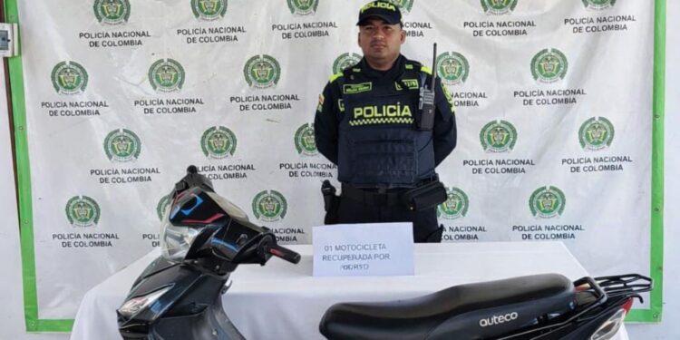 Policía recupera motocicleta reportada como hurtada en Maicao