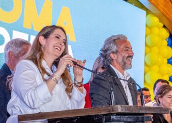 Juan Daniel Oviedo confirma que Paloma Valencia le ofreció ser su fórmula vicepresidencial