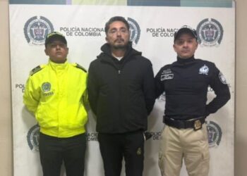 Extraditan desde España a presunto enlace financiero del ELN: habría movilizado $885.000 millones