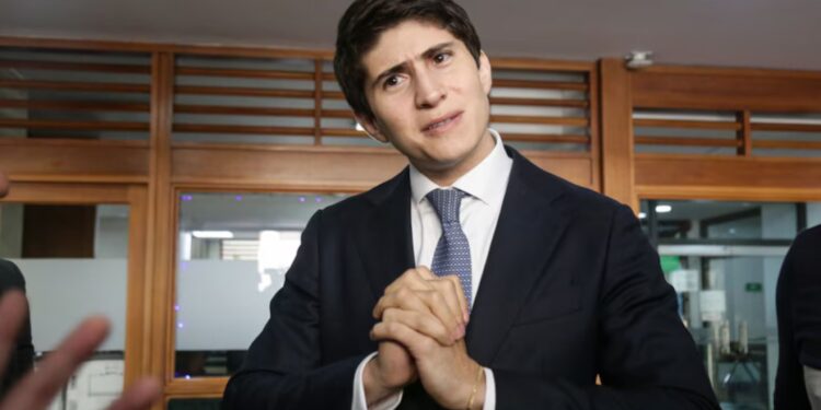 Wadith Manzur busca posesionarse en el Senado pese a estar en detenido: Corte Suprema pide pronunciamiento al Congreso