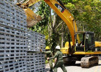 Avanza fase final del puente militar sobre el río Mendihuaca para restablecer la vía Santa Marta–Riohacha