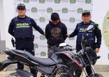 Capturan a hombre que conducía motocicleta reportada como hurtada durante operativos de control en Uribia
