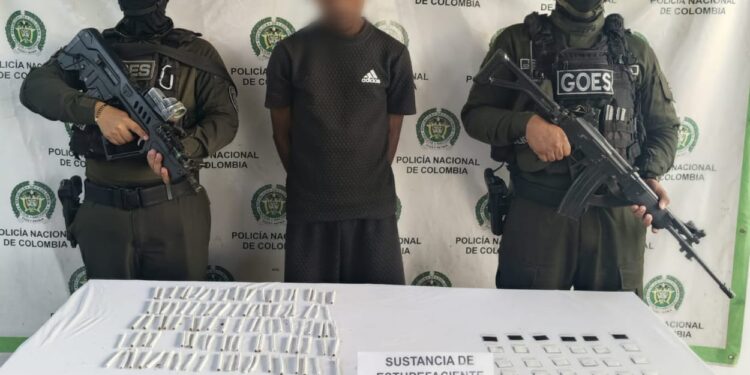 Capturan a hombre portando varias dosis de marihuana y cocaína en el municipio de Maicao