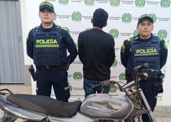 Recuperan motocicleta robada y capturan a joven en Uribia