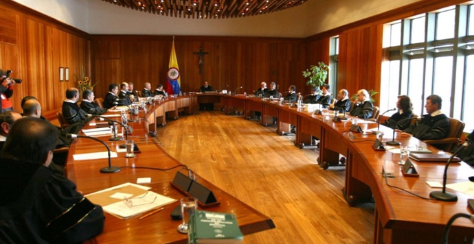 La Corte Constitucional de Colombia redefine la responsabilidad sobre la investigación de honorarios de la defensa técnica en casos vinculados a organizaciones criminales