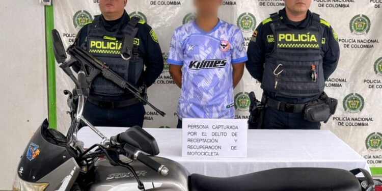Recuperan en Maicao motocicleta hurtada y capturan a un hombre de 23 años por receptación