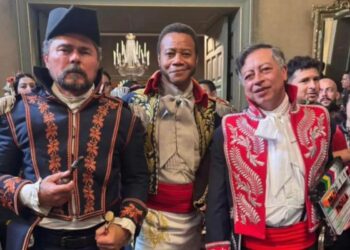 Petro aparece en la película sobre el almirante Padilla protagonizada por ganador del Óscar