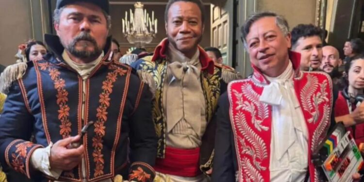 Petro aparece en la película sobre el almirante Padilla protagonizada por ganador del Óscar