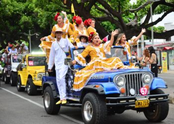 El desfile tradicional de los jeeps Willys, antesala del Festival de la Leyenda Vallenata