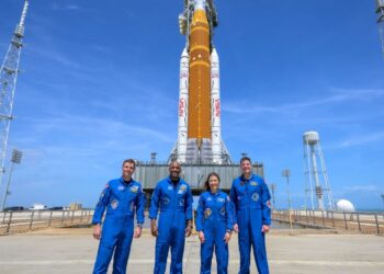 Artemis II despegó y completó con éxito sus primeras verificaciones en el espacio