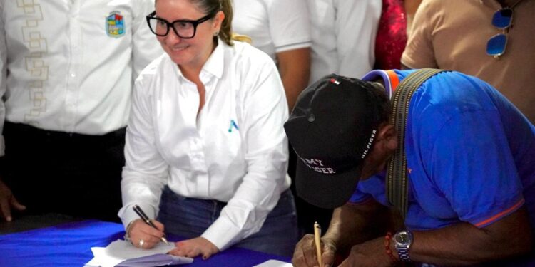 Mesa de trabajo en Uribia consolida respaldo institucional y comunitario para el proyecto de construcción de subestación