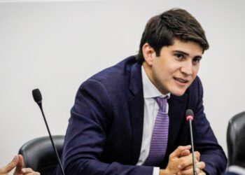 Wadith Manzur renunció a la Comisión de Acusación de la Cámara de Representantes