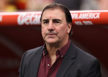 Néstor Lorenzo inicia gira internacional para evaluar a jugadores de la Selección Colombia de cara al Mundial