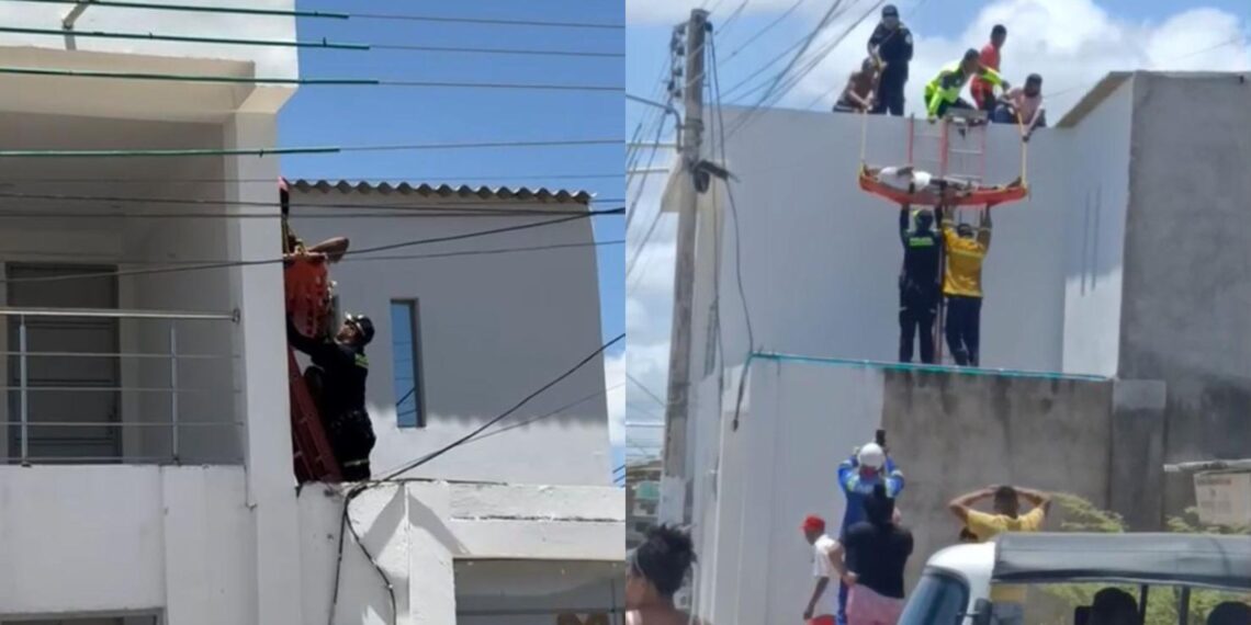 Policía auxilia a hombre tras sufrir descarga eléctrica mientras trabajaba en el techo de su vivienda en Maicao