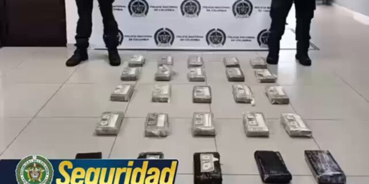 Incautan 62 kilos de cocaína ocultos en contenedores refrigerados en el puerto de Barranquilla